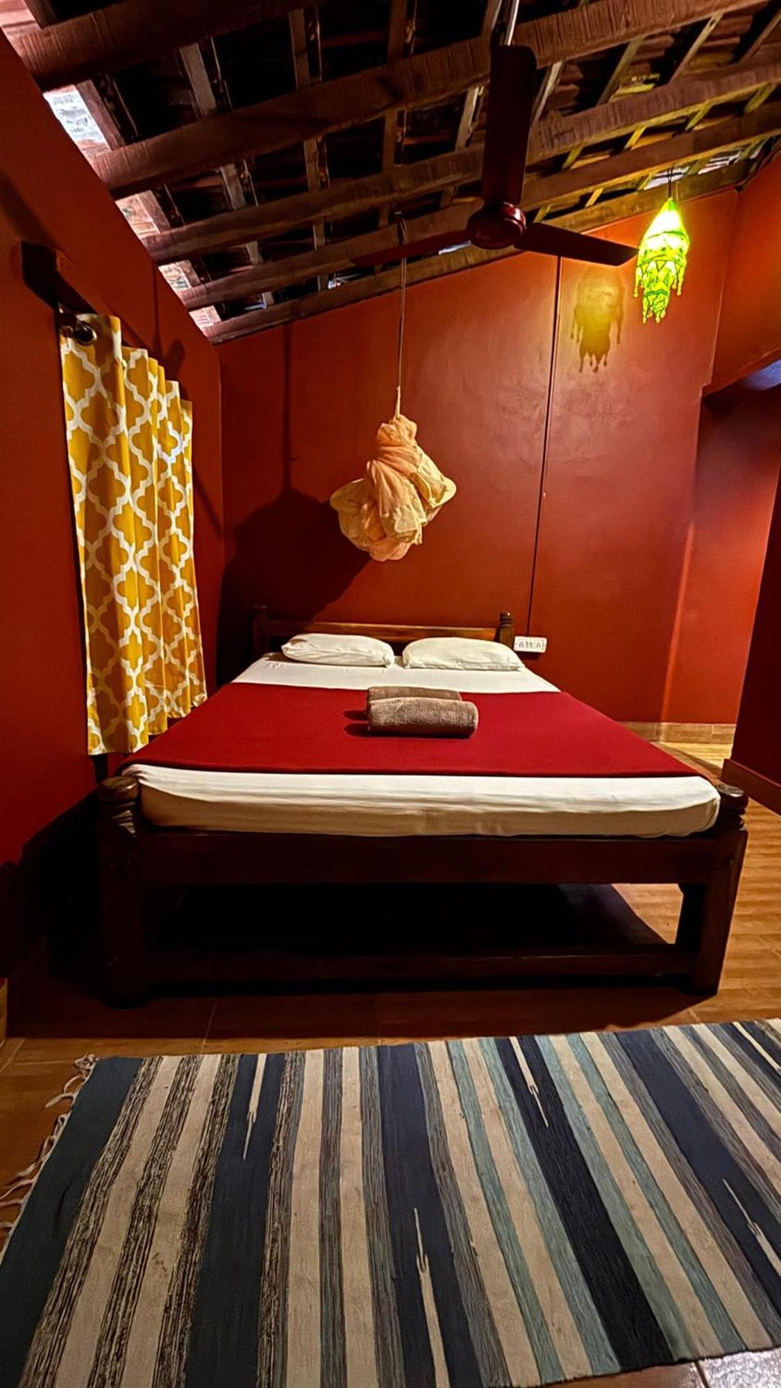 Hostelexp, Gokarna - A Slow-Paced Backpackers Community Eksteriør billede
