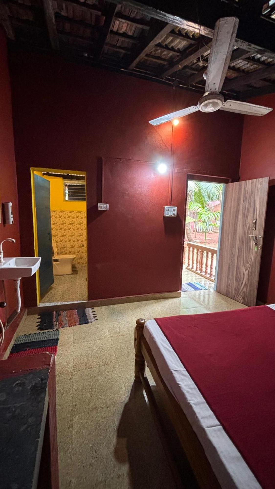 Hostelexp, Gokarna - A Slow-Paced Backpackers Community Eksteriør billede